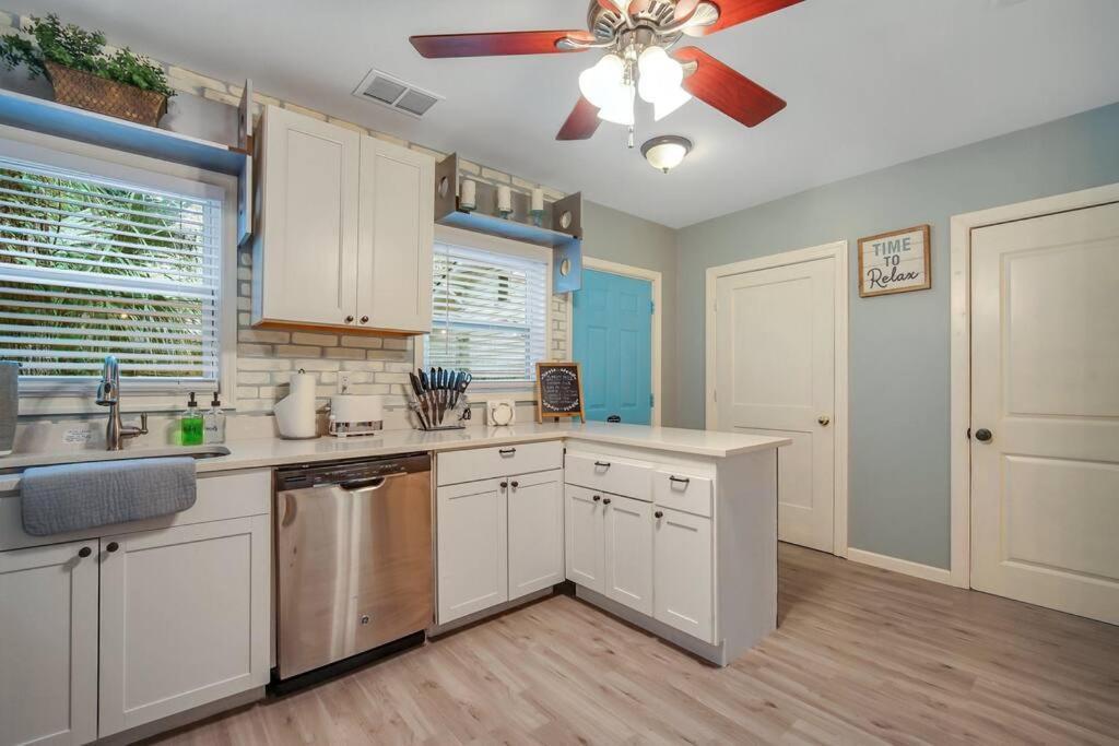 New Cheerful Renovated Home - 5 Min To Downtown! Savannah Exterior foto